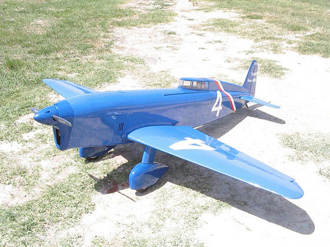 Photo d'une maquette d'un Caudron C366