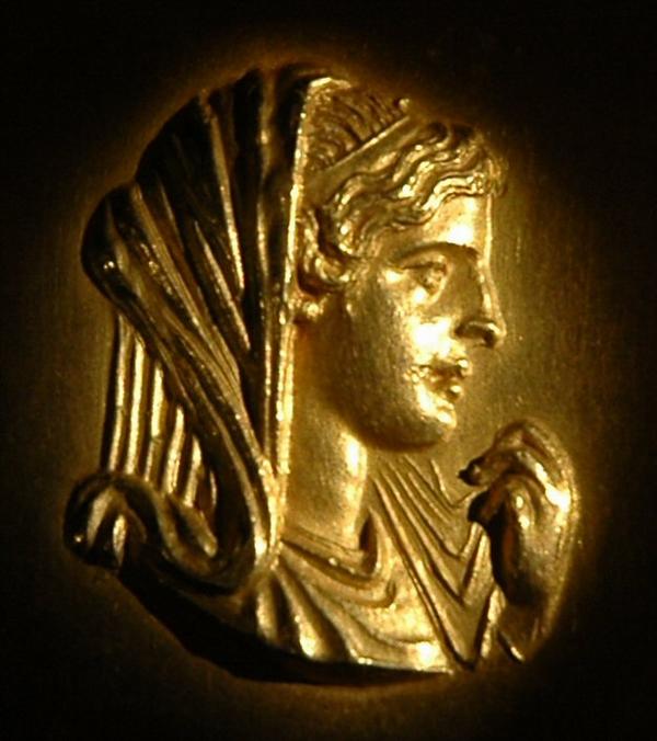 monnaie figurant Olympias