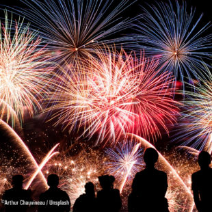 Feu d'artifice à La Palmyre, France.