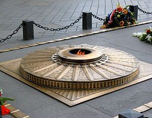 gros plan de la tombe du soldat inconnu Paris