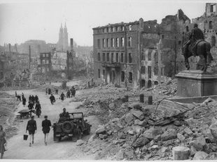 Photo de Nuremberg en ruine, 1945