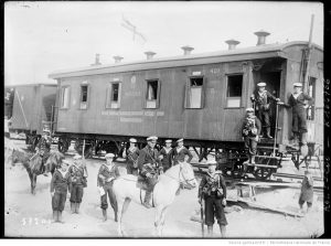 photo d'officiers anglais et marins à Soroka