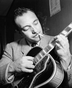 Django Reinhardt at the Aquarium jazz club in New York, NY / photogr. W. P. Gottlieb, 1946