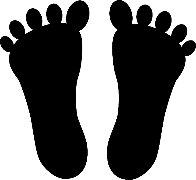 image vectorielle de deux empreintes de pieds