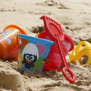 jouets de plage en plastique