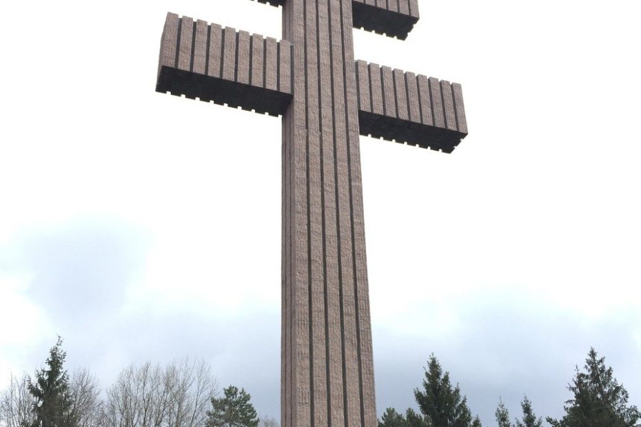 Symbole du gaullisme, la Croix de Lorraine