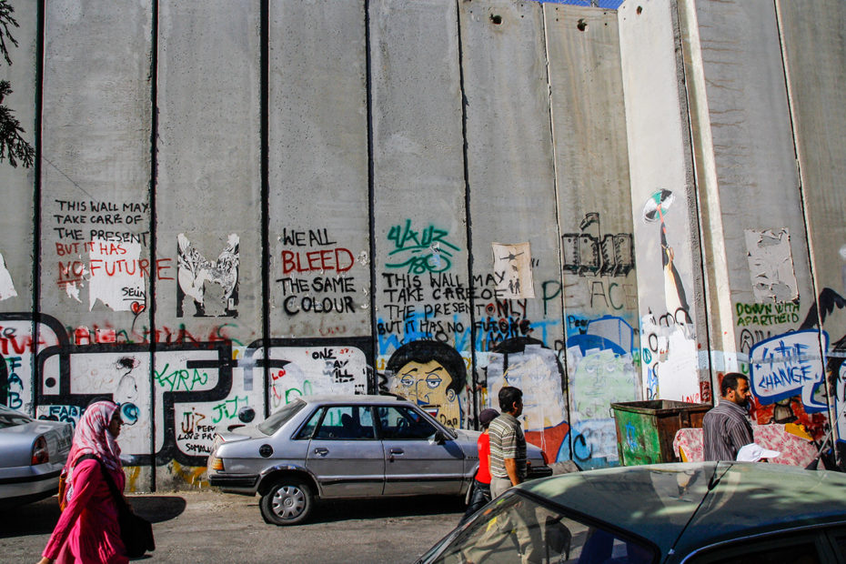 Graffitis sur le mur du côté cisjordanien