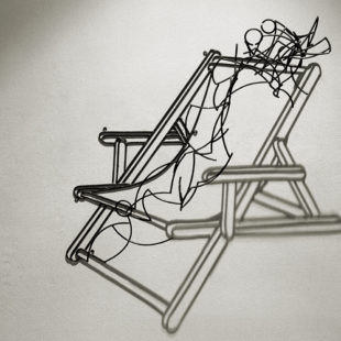 photographie de l'oeuvre de Larry Kagan : Beach chair