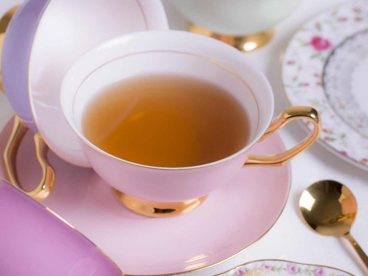 Tasse thé dans un service anglais