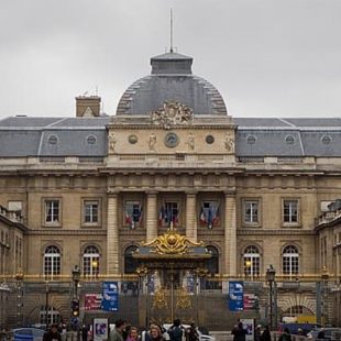 Photo de la Cour du Palais de justice de Paris