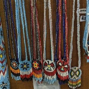 Colliers d'Indiens natifs d'Amérique