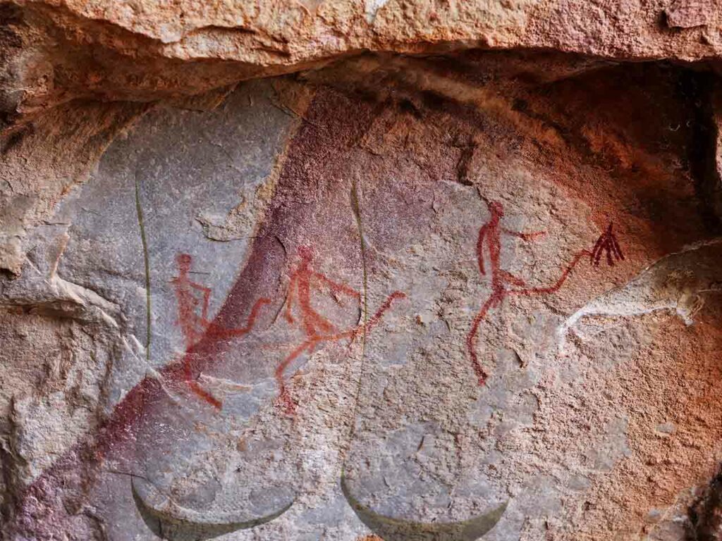 Dessins rupestres et protections périodiques en fondu